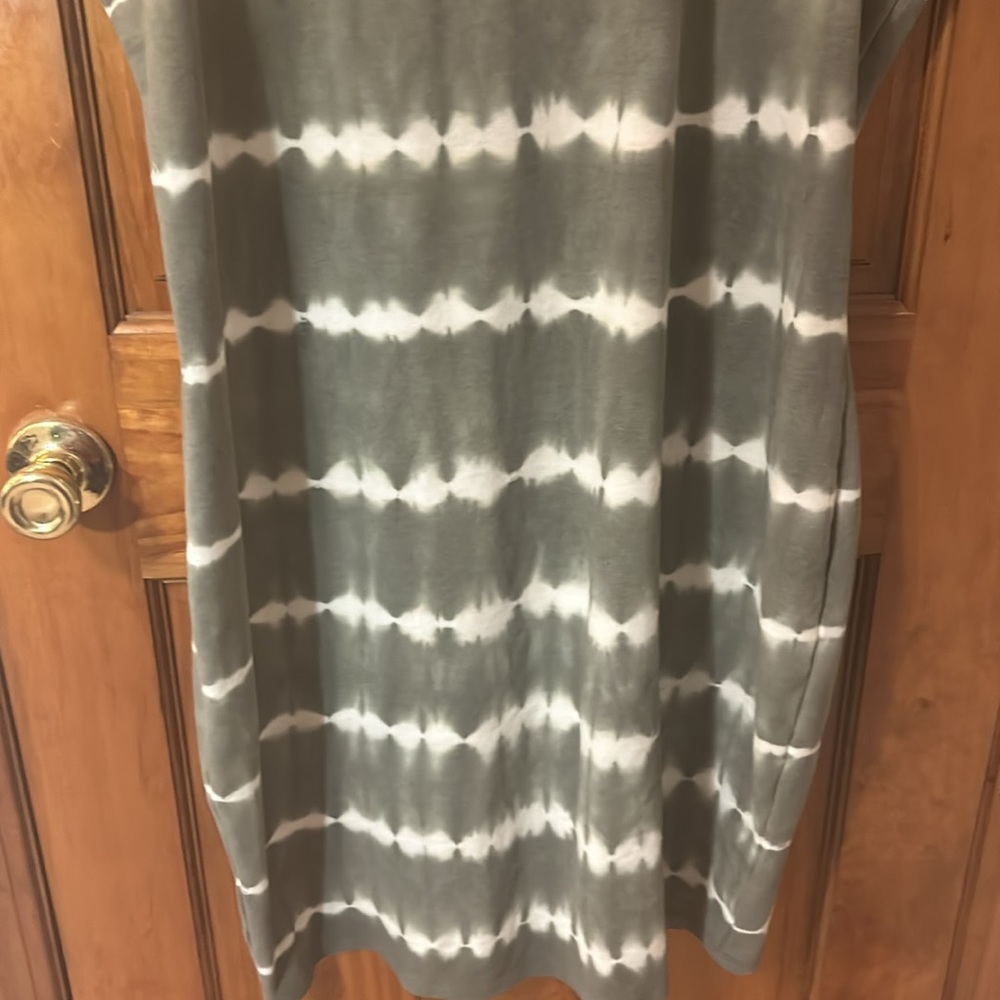 Lane Bryant Plus Tie Dye Dress - Picture 3 of 6